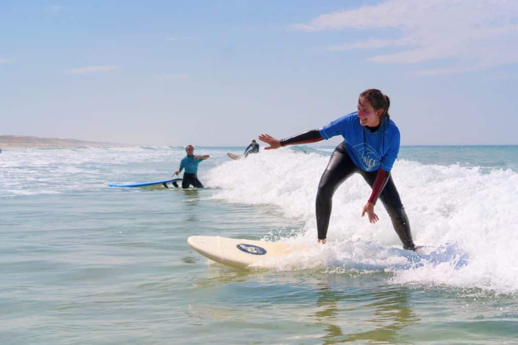 cours de surf vélodyssée Porge Océan
